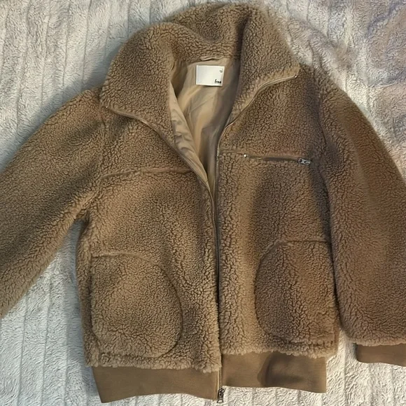 Wilfred Free The Teddy Full Zip Jacket Tan Large with pockets - Picture 5 of 13